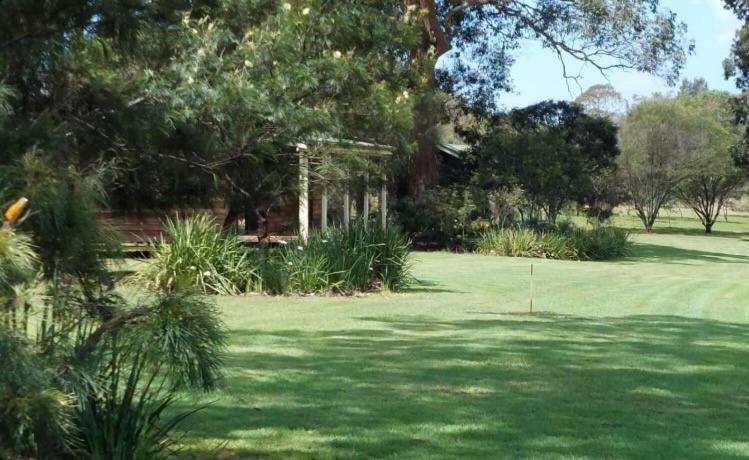 Cabins At Lovedale Wedding Chapel Exterior foto